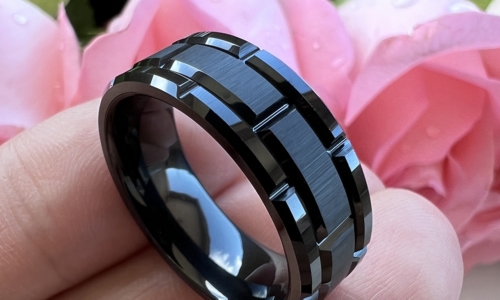 Crafting Memories: Tungsten Wedding Rings for Him post thumbnail image