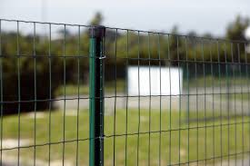 From Posts to Pickets: A Aesthetic Malfunction of Different Fence Parts post thumbnail image