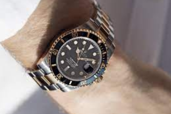Masterful Imitation: The World of Rolex Replicas post thumbnail image